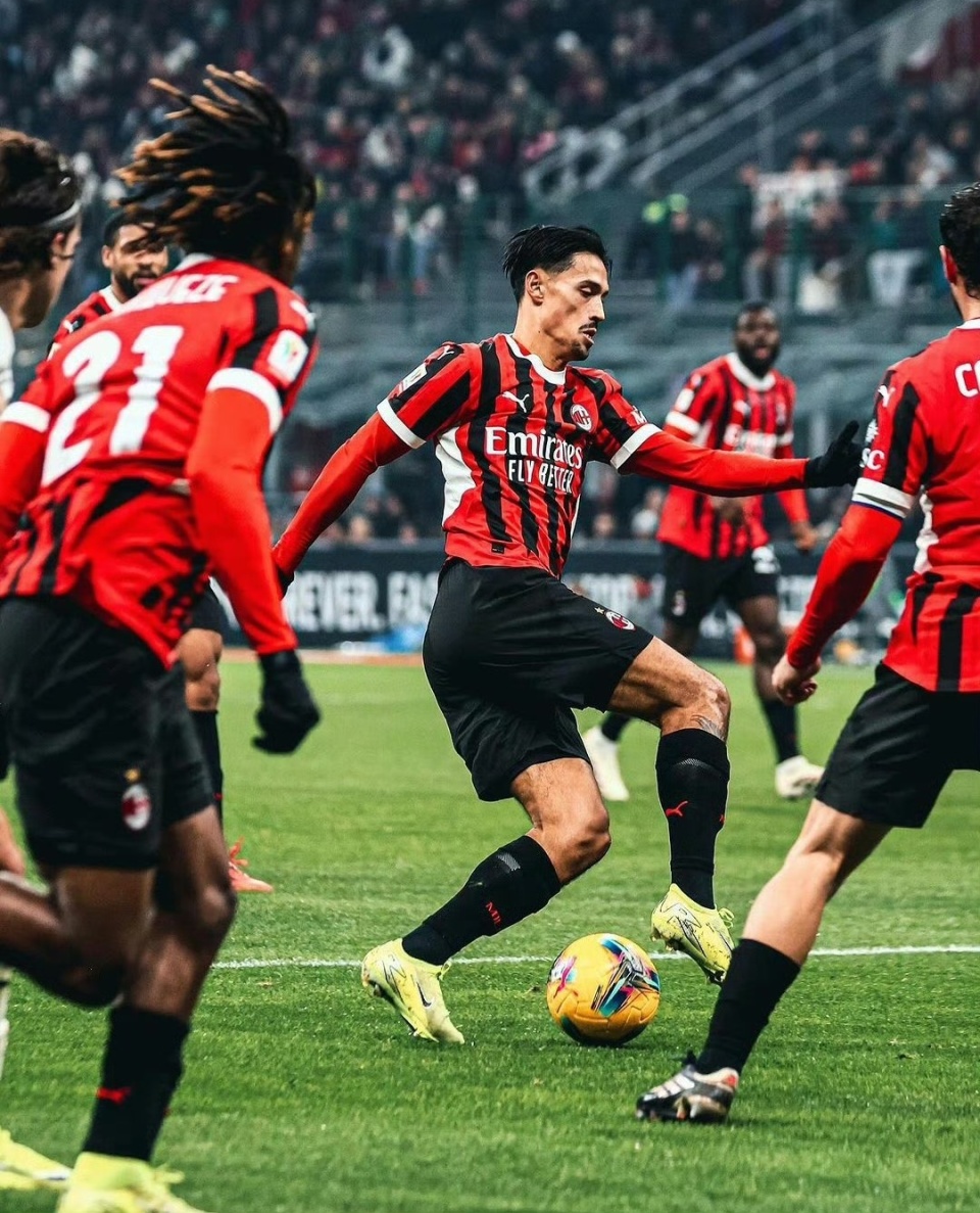 米兰欧冠已赚2700万，跻身前8将再获2500万，两连胜晋级率99.9-腾讯新闻
