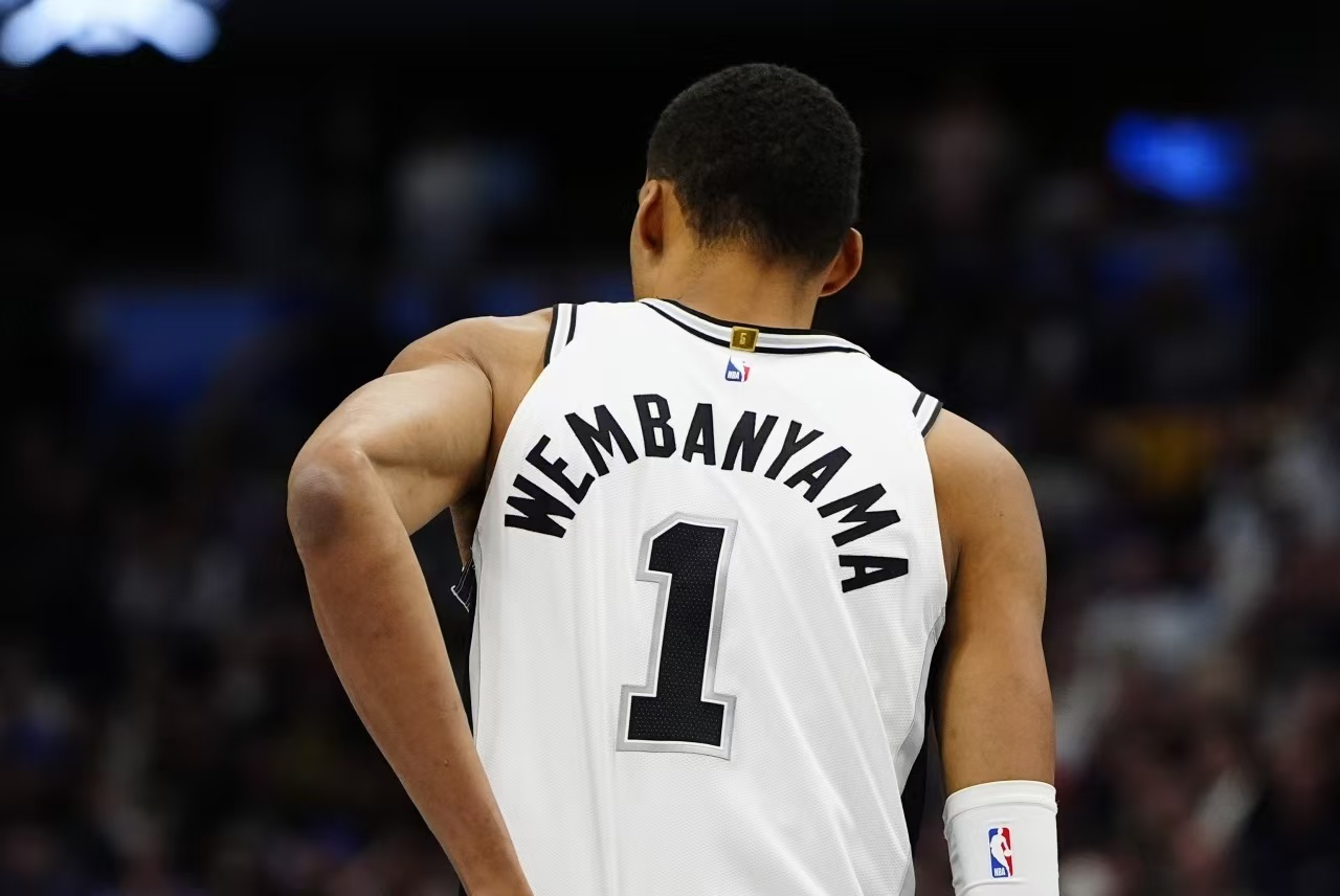 東西部對陣基本確定！雷霆騎士成季後賽最大贏家，掘馬、綠尼互撕 - 