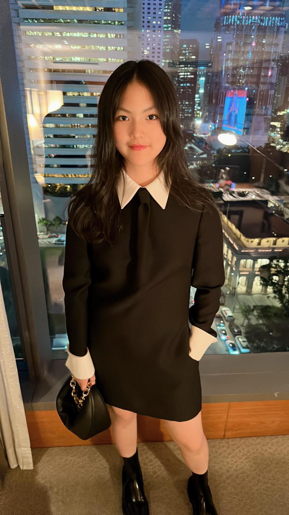 李湘带王诗龄出席奢华晚宴,大方分享前夫王岳伦和女儿亲密合影_腾讯