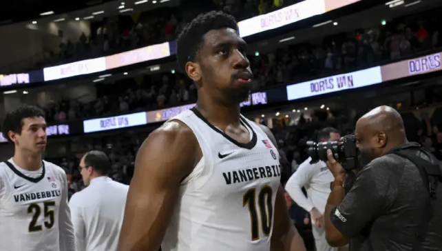 NBA落选秀签约汇总：湖人双向签奥克雷克 雷霆热火雄鹿捡漏签约