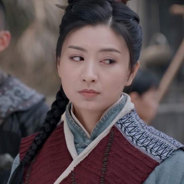 "沈眉庄"斓曦模样大变样!满脸发福皱纹明显,39岁难认出_腾讯新闻