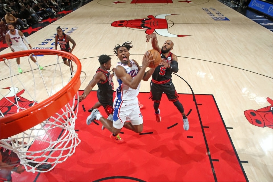 德罗赞24分,德拉蒙德梦回巅峰