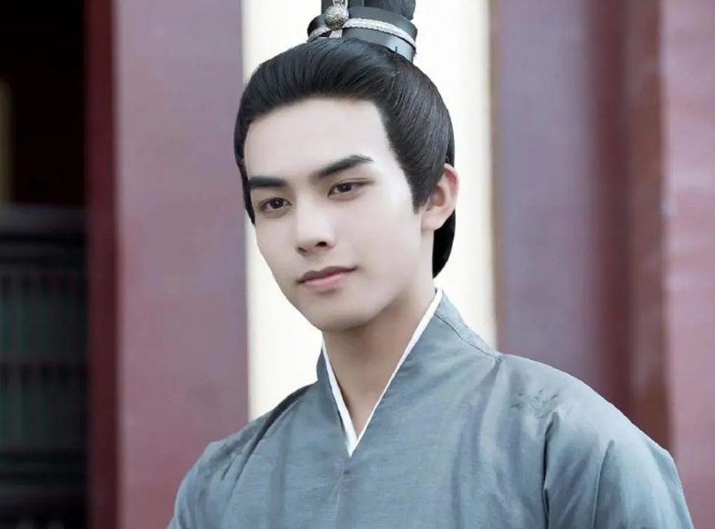 没等到《相思令》,倒盼来宋威龙又一古装大剧,女主不输baby!_腾讯新闻