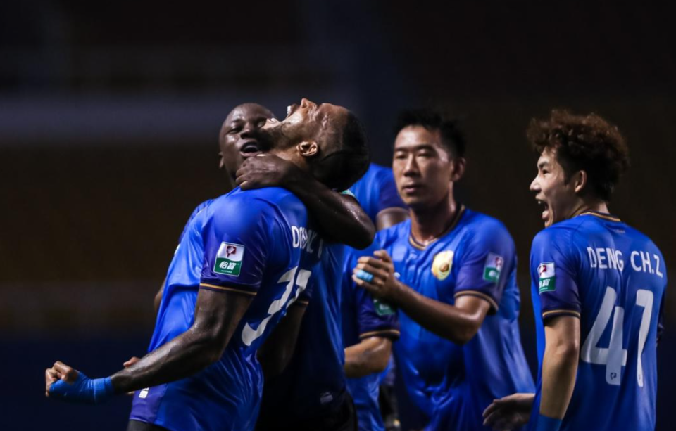 中甲最新积分战报：大连鲲城狂轰3球，陕西联合客场丢分