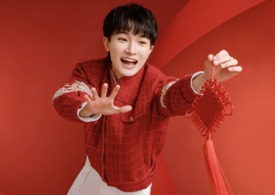 从央视到北京卫视,周深成春晚大赢家,未来50年的工作都被安排了_腾讯