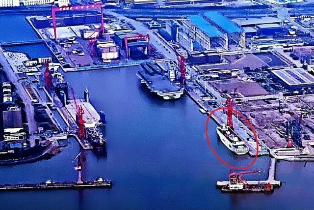 上海江南造船厂内，解放军新航母的旁边，另一艘大船已经就位通用航空短途航线2023已更新(头条/网易)红焖大虾最正宗的做法