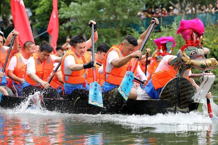 "奋楫正当潮 奔竞向蒋来" 杭州蒋村龙舟竞赛激烈角逐