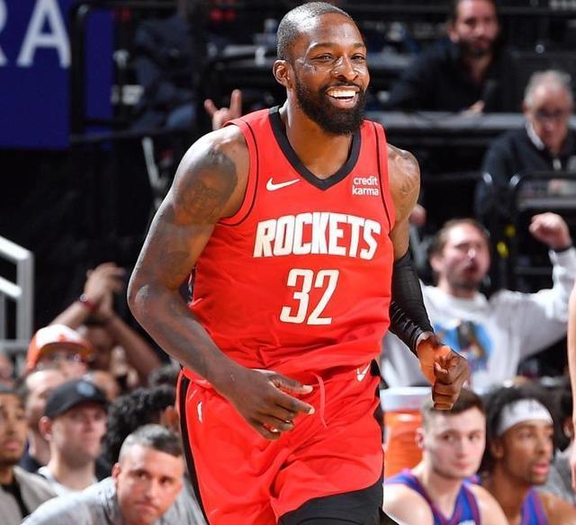 半场轰19312帽火箭37岁老将三分5中4对阵爵士重回巅峰