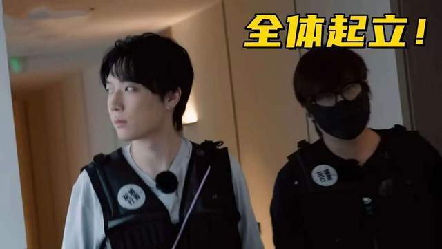 全体起立！时隔8年，卢本伟终于要回来了？_腾讯新闻