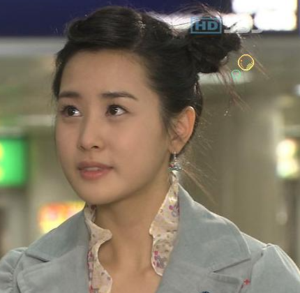 38岁李多海官宣与8年男友seven结婚,公开唯美婚纱照温馨浪漫