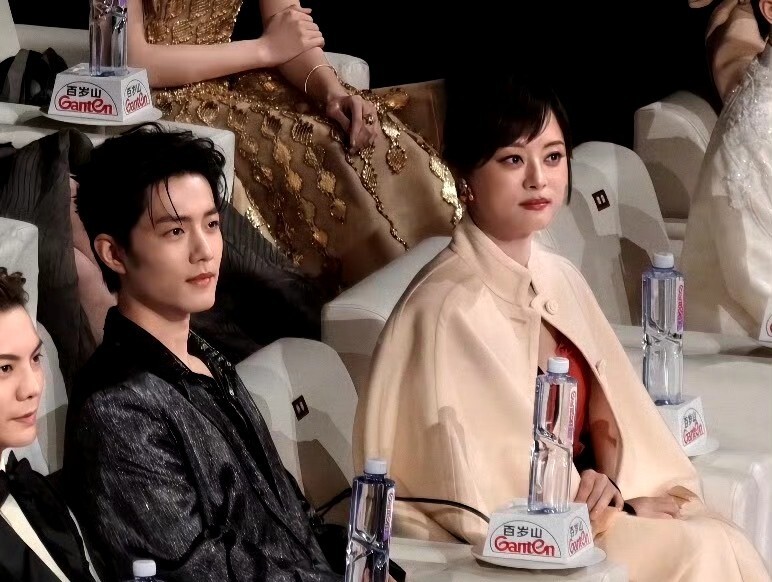 孙俪又嫩了，蒋欣又瘦了，毛晓彤又美了，肖战又帅了