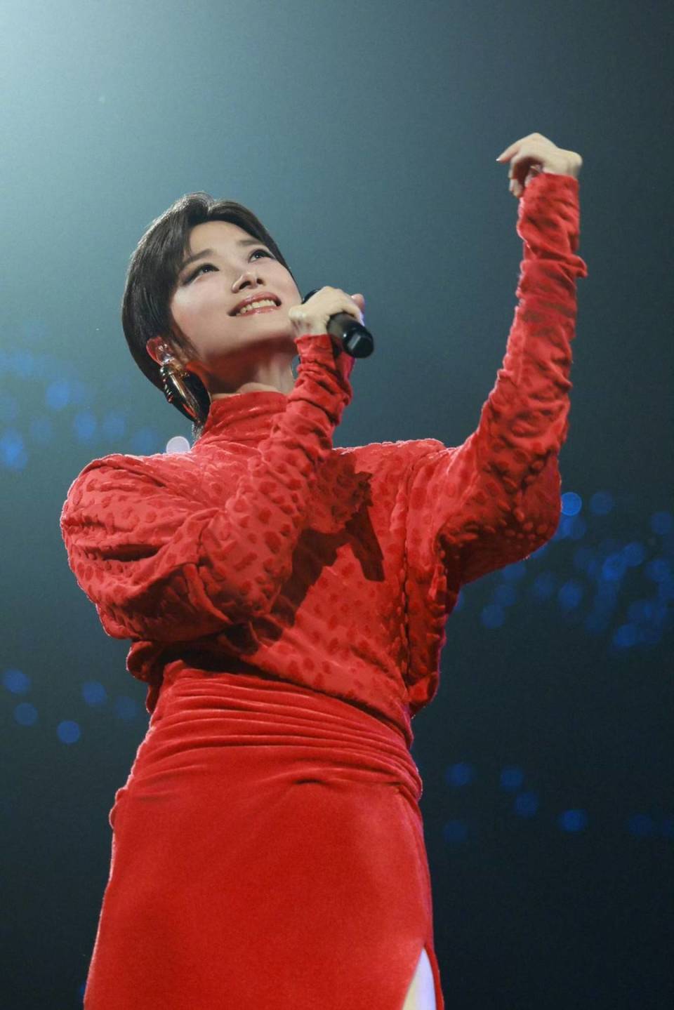 李宇春出道20年：从未停下脚步，音乐是最响亮的王牌-腾讯新闻