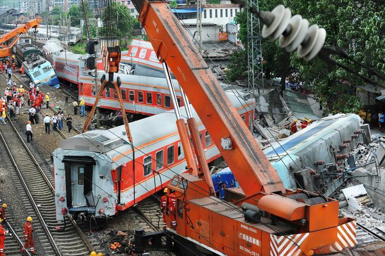 2009年6月29日凌晨,由长沙开往深圳的k9017次列车,在郴州站第五道计划