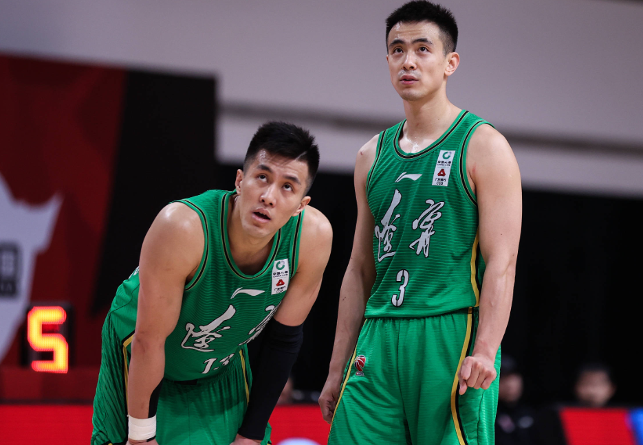 30岁生日郭艾伦凌晨透露悲观信号辽篮卫冕前途未卜球迷鼓励