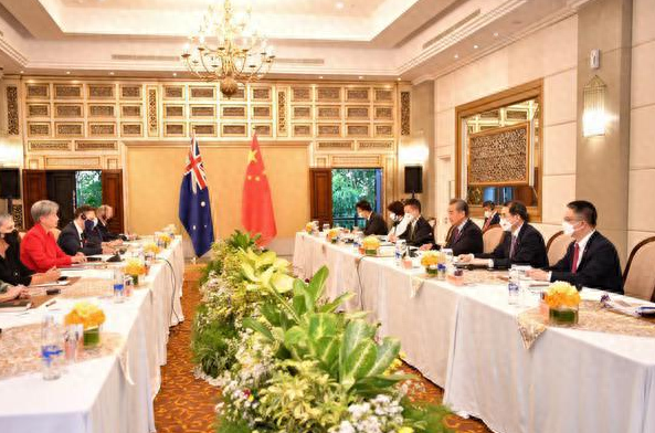 终于迎来了好消息中澳两国关系实现正常化记者赞叹中国邻居强大