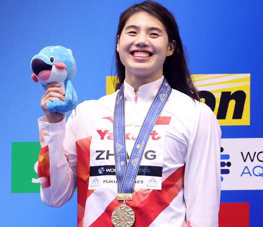 世锦赛奖牌换色张雨霏太高兴了奥运会亚运会世锦赛全满贯