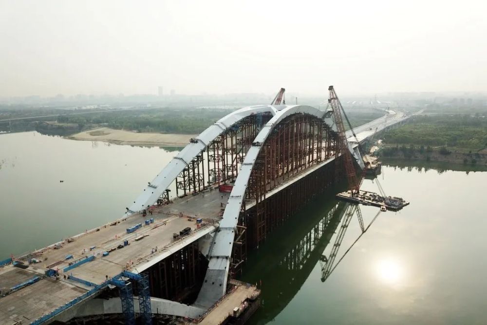 京雄高速公路京雄大桥拱肋全部合龙