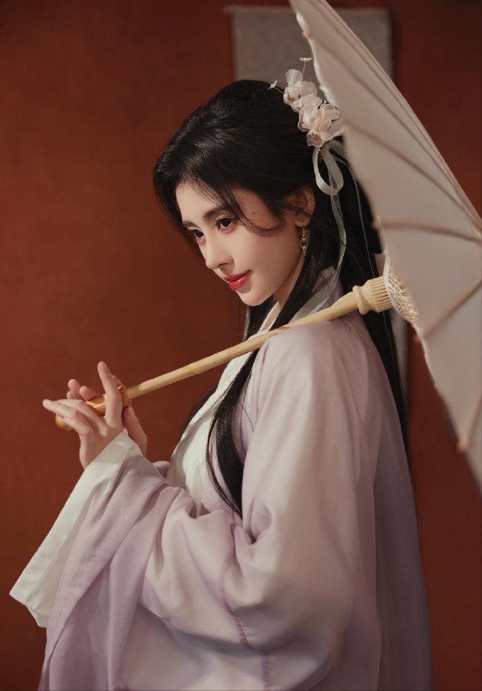 鞠婧祎转型恶女合格吗?古偶剧"疯批小花"不少,反差越大越带感