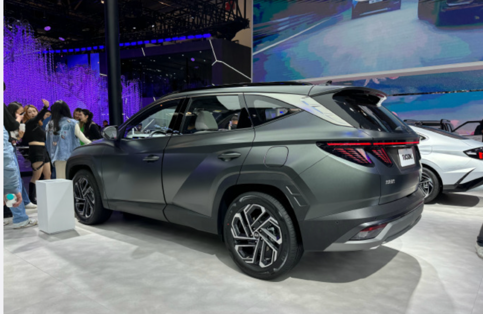 北京现代"王牌"suv亮相,1.5t/混动 8at,现款仅13万了