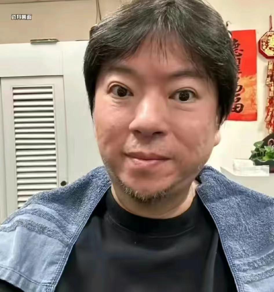 55岁高晓松近照彻底翻车脸部僵硬疑似提眉网友嘲讽换头吧