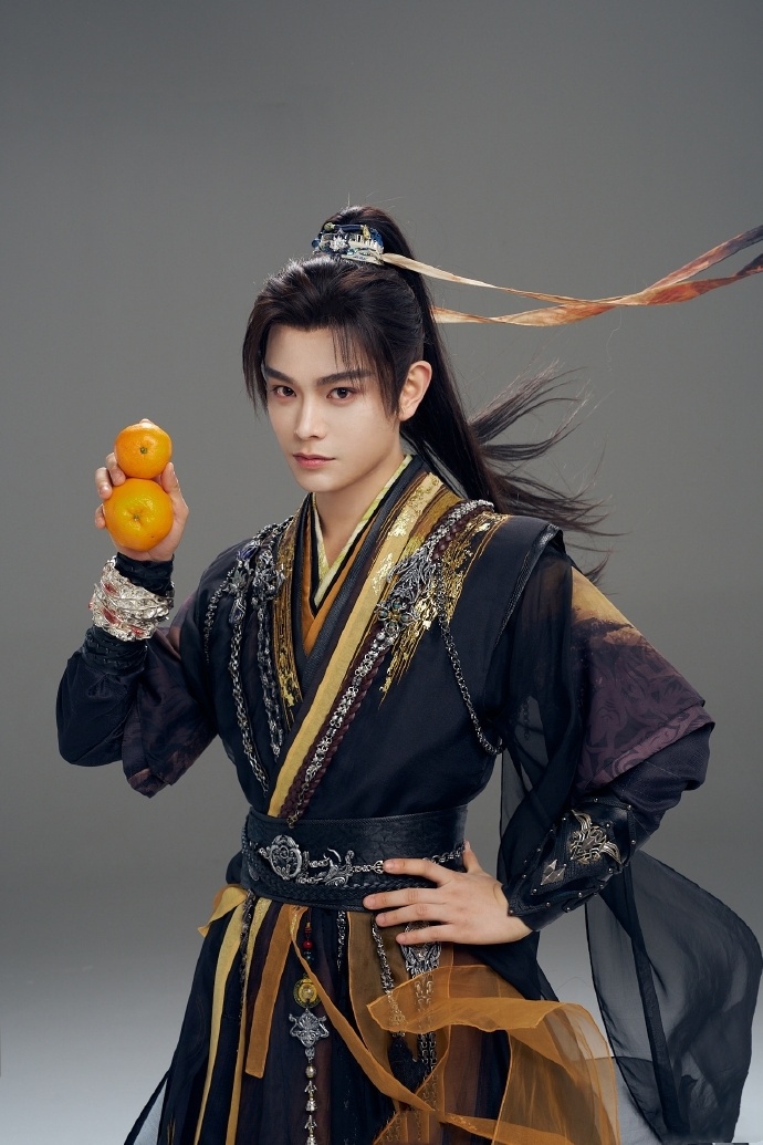 《大理寺少卿游》后,丁禹兮又一古装剧来了,与邓恩熙演假面夫妻,联手