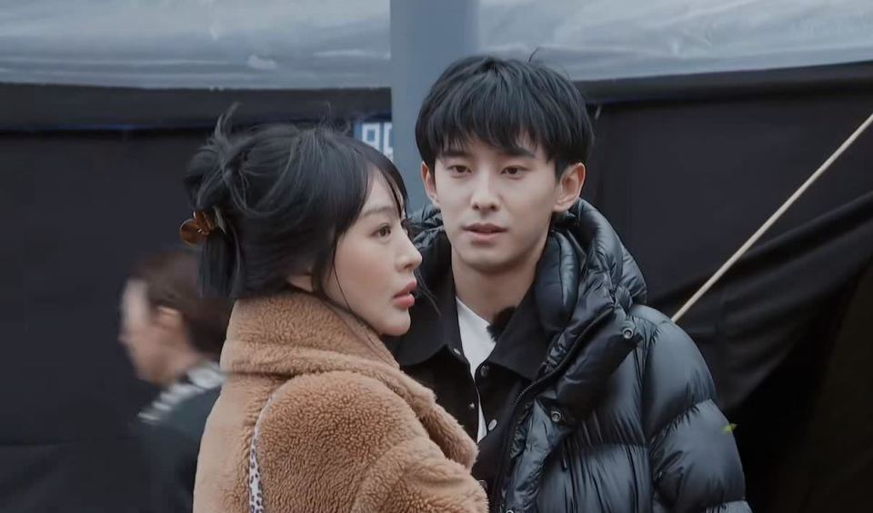 李菲儿怒怼锦超惹热议,锦超被说哭了,网友:自己不努力,怪别人