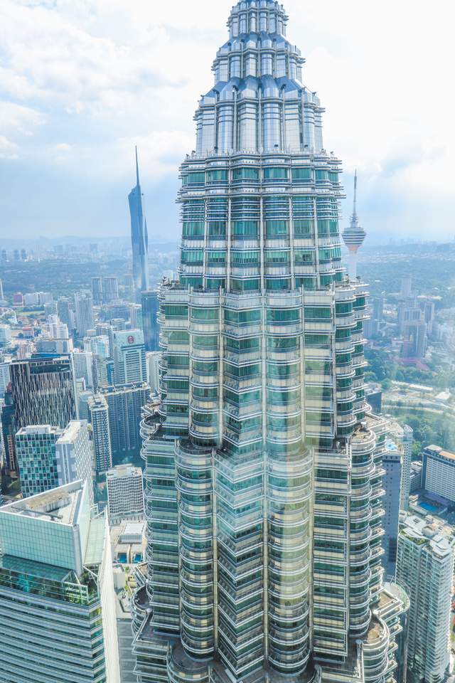吉隆坡双子星塔世界上最高的双子摩天大楼俯瞰城市的好地方