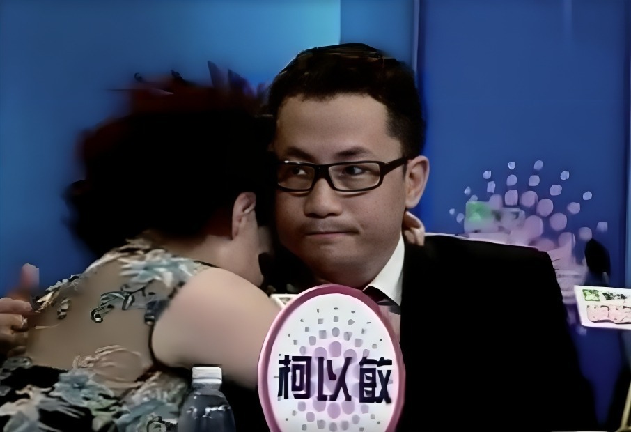 辱骂超女惹人憎,曾被全网讨厌的柯以敏,如今演唱会现场爆满?