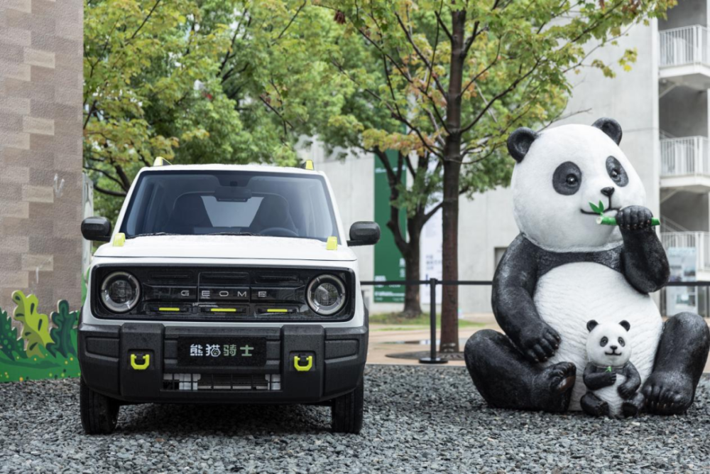 所以在同价位同级别车型中,熊猫骑士可以算是最"硬派"的存在了,当然