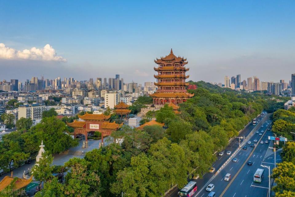 重庆和武汉都常去,武汉文旅为何没有重庆那么火?