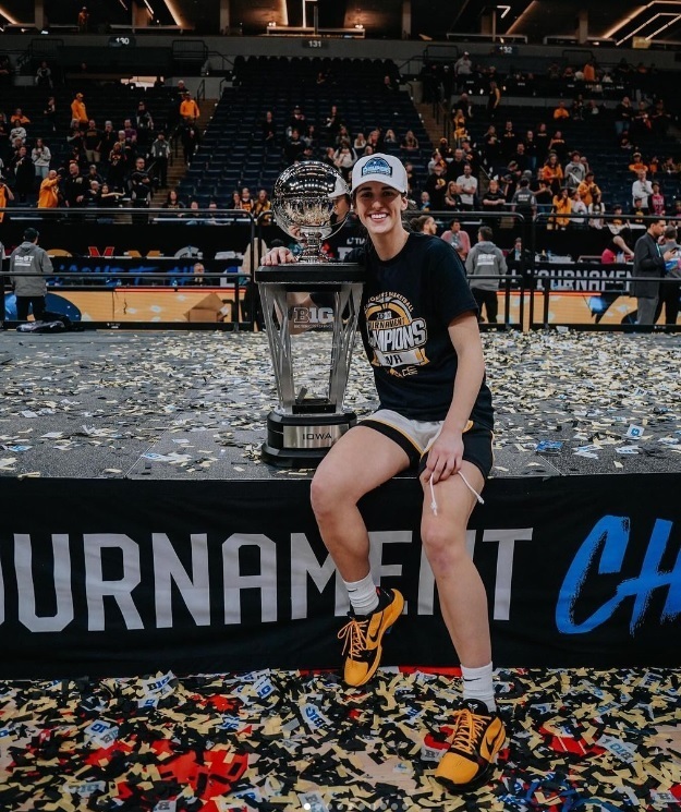 nba人物志 |单身男球迷注意了,我为你们介绍一个最会打篮球的女孩子