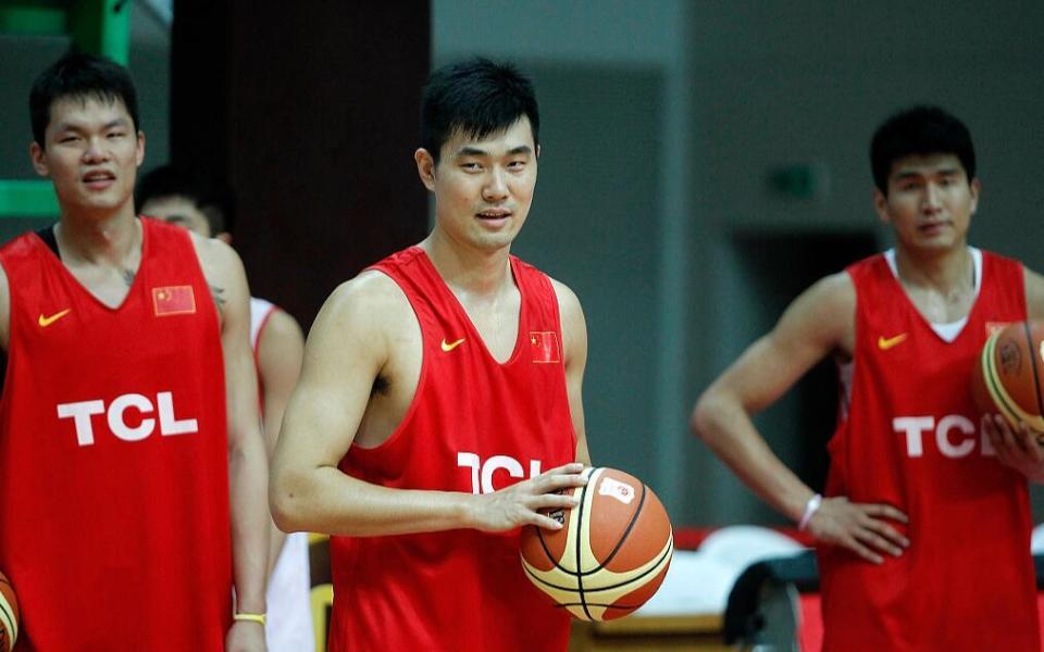 王仕鹏爆料中国男篮往日趣事 当年因打架还欠国家队钱_腾讯新闻