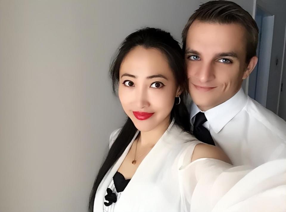 我嫁德国老公,连生俩儿子时他很开心,可我怀三胎时,他愁坏了