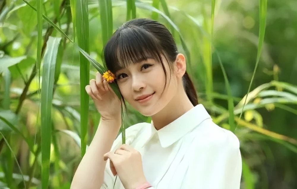 32岁女演员赵樱子是怎么靠自黑让自己的路越走越窄