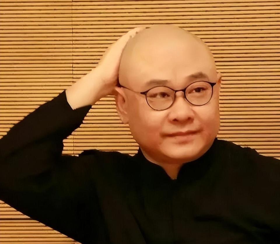 刀郎斩获腾讯音乐榜八项大奖,内心沉重却开心不起来!