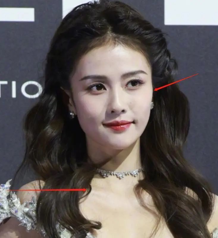 gq盛典怼脸拍好精彩:白鹿色差明显,王一博长痘,张若昀过瘦显垮插图6