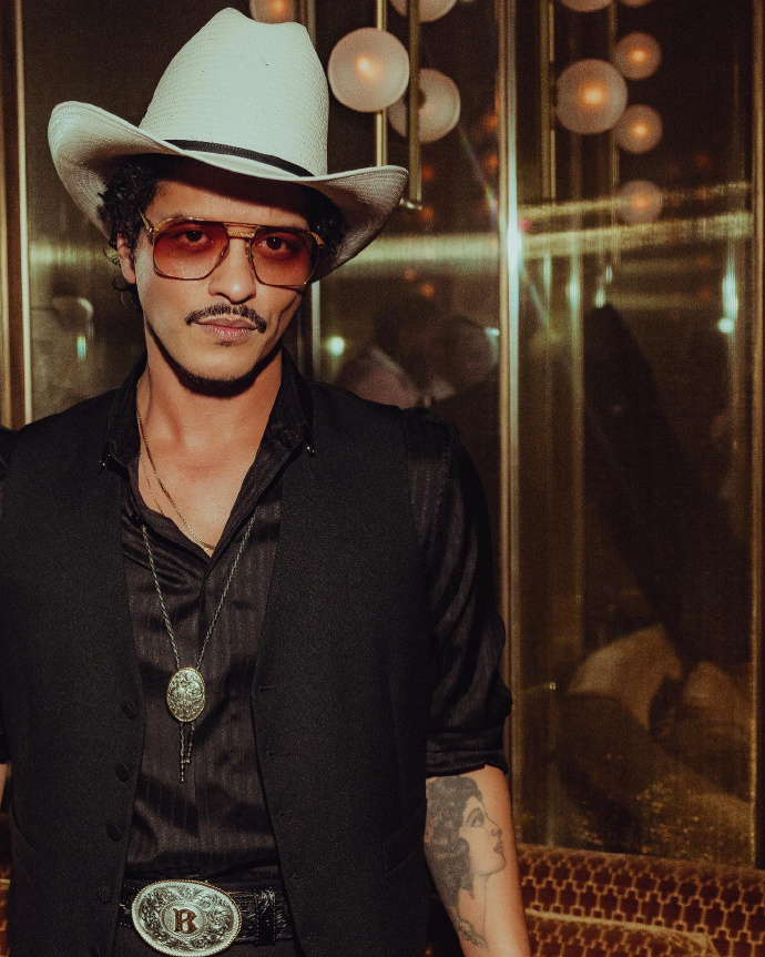 火星哥因赌博欠债5000万美元将用表演的方式偿还债务