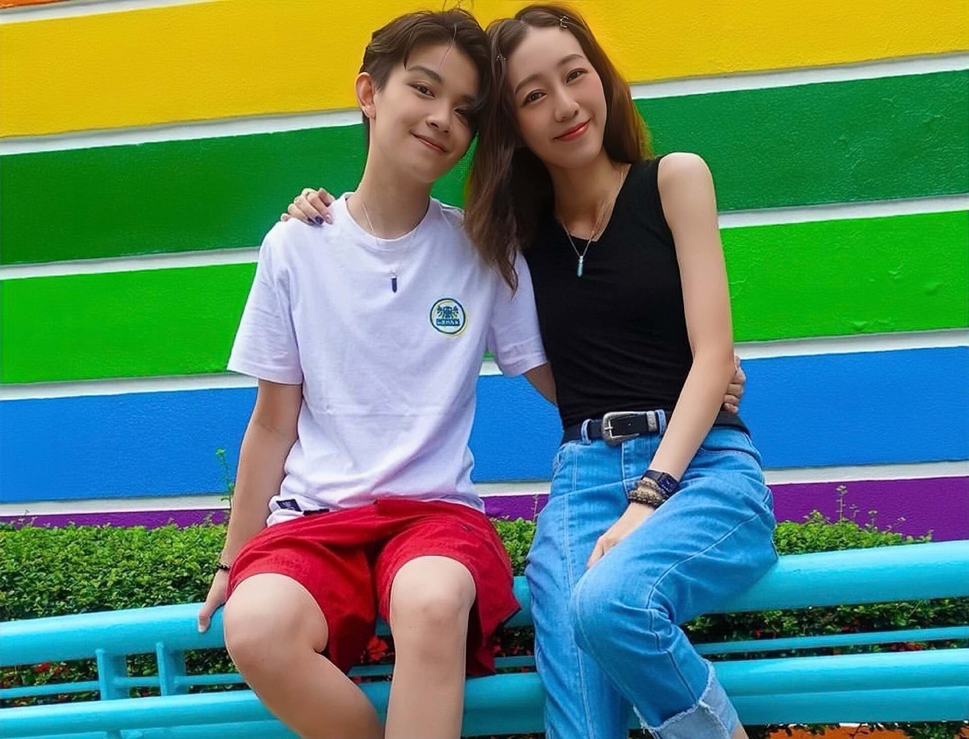 香港演員開水晶店，收入是TVB拍戲的十倍，和同性愛人感情穩定 - 