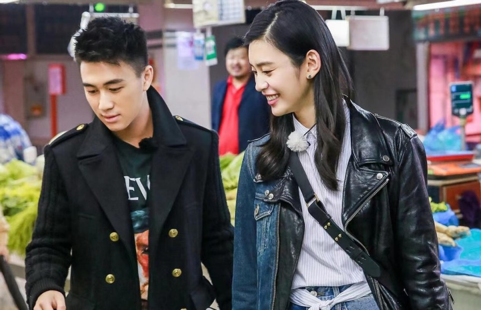 三年抱俩争生长孙不怪网友误会何猷君奚梦瑶各怀鬼胎