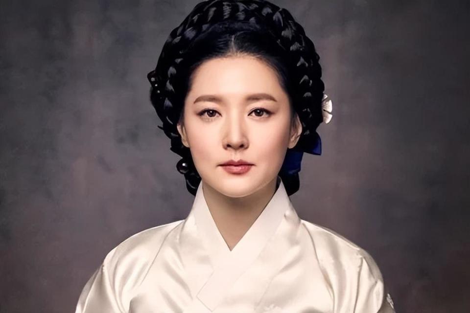 李英爱时隔21年再携大长今回归网友她的颜值能否担当起