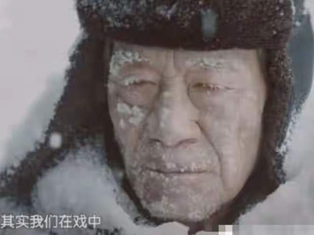 78歲戲骨逐夢演藝圈，娶小37歲的妻子生兒育女，王奎榮成配角傳奇 - 