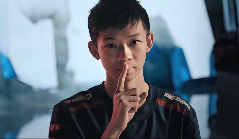 369被小孩单杀,tes沦为伪强队,公式化打法明显,季后赛前景堪忧_腾讯