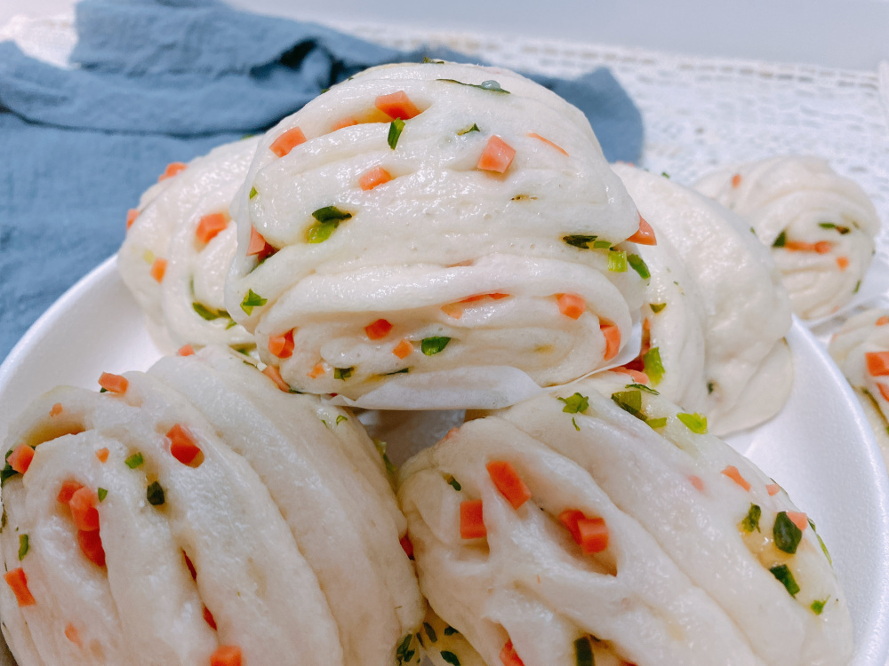 冬季养脾胃多吃面食,分享花卷最简单的做法,暄软筋道,全家都爱-腾讯