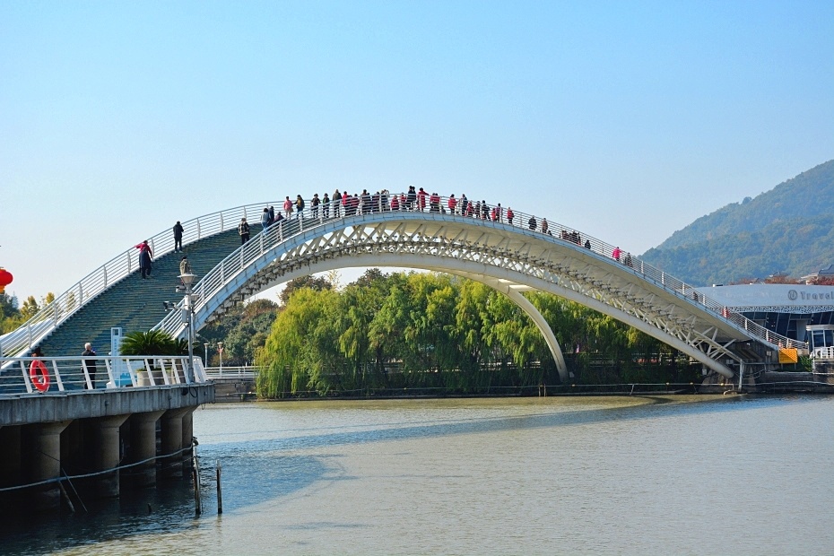 山亭月亮湾风景区图片