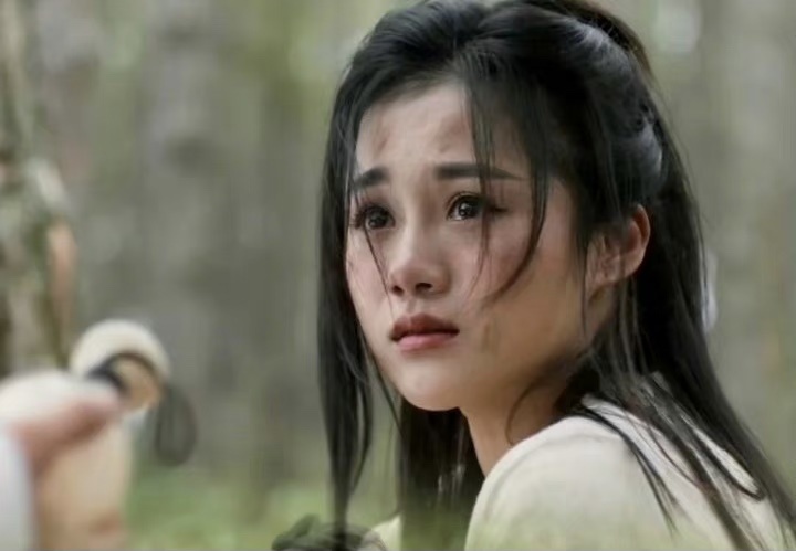 出道多年,安悦溪也在很多影视剧作品中担任过女主角,包括《镇魂街》