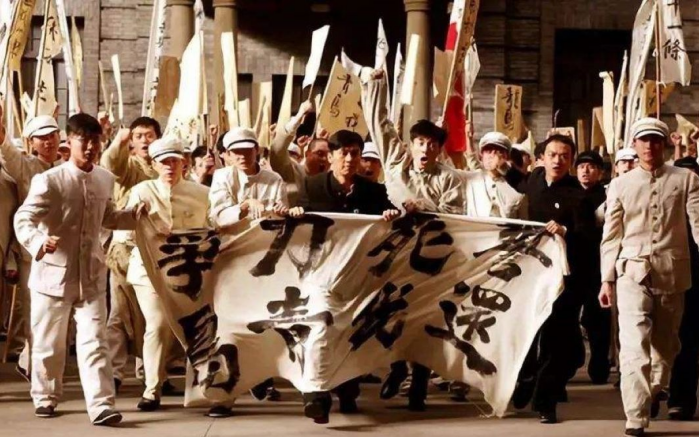 匡互生:五四运动火烧曹宅,率先跳窗而入的英雄,后来去了哪里?