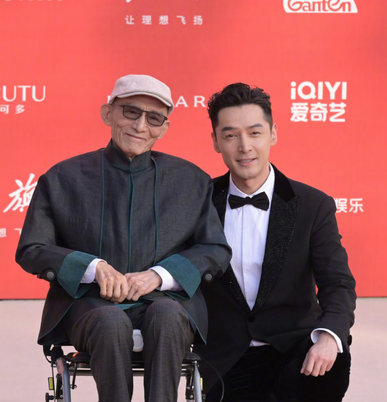 高圆圆造型太惊喜,胡歌穿搭依旧显帅气