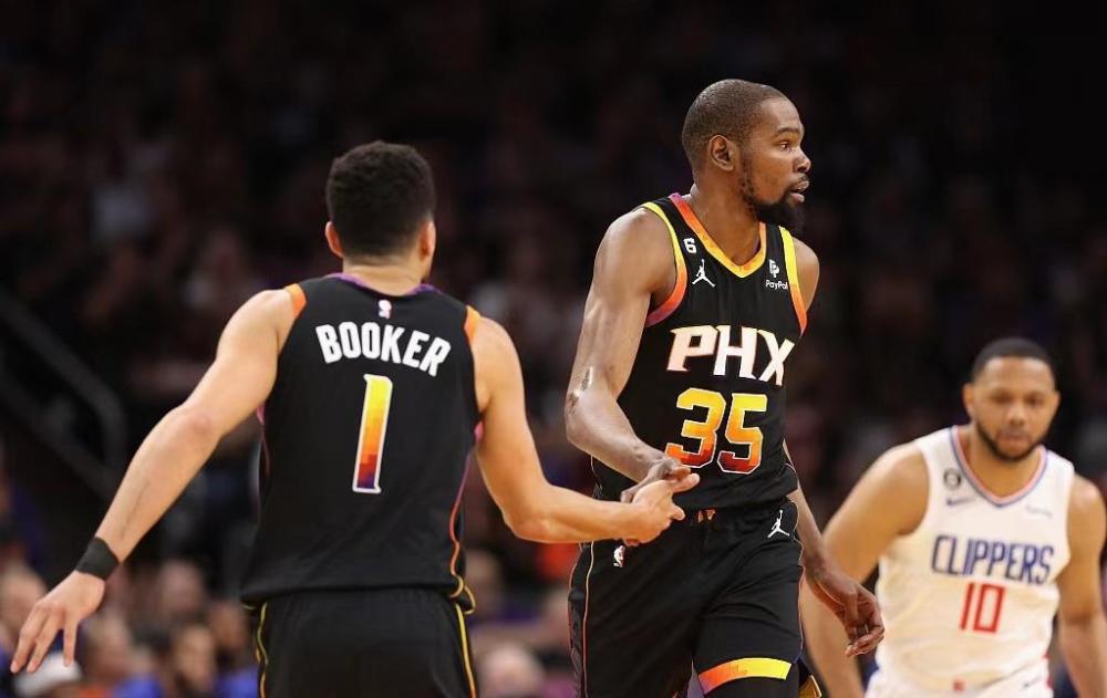 布克38 9杜兰特25分 威少小卡合砍59分_腾讯新闻