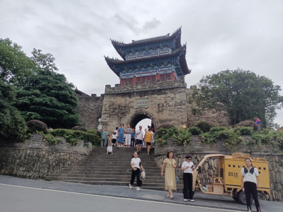 秋冬休闲去哪里？石泉山水更诱人_腾讯新闻