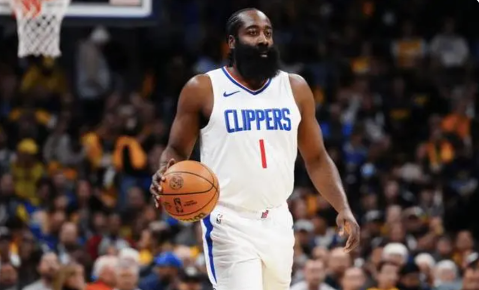 哈登的加盟彻底盘活了快船,快船从未有过像哈登这般的传球手.